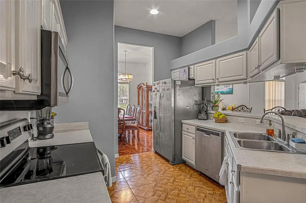 525 JUSTINE AVENUE NW Palm Bay, FL 32907
