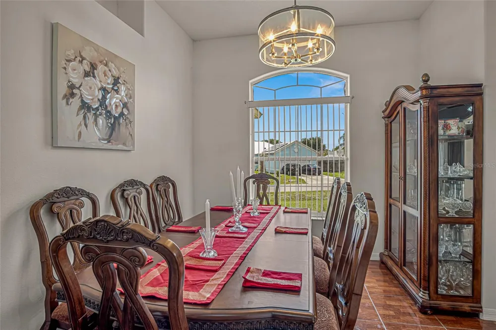 525 JUSTINE AVENUE NW Palm Bay, FL 32907