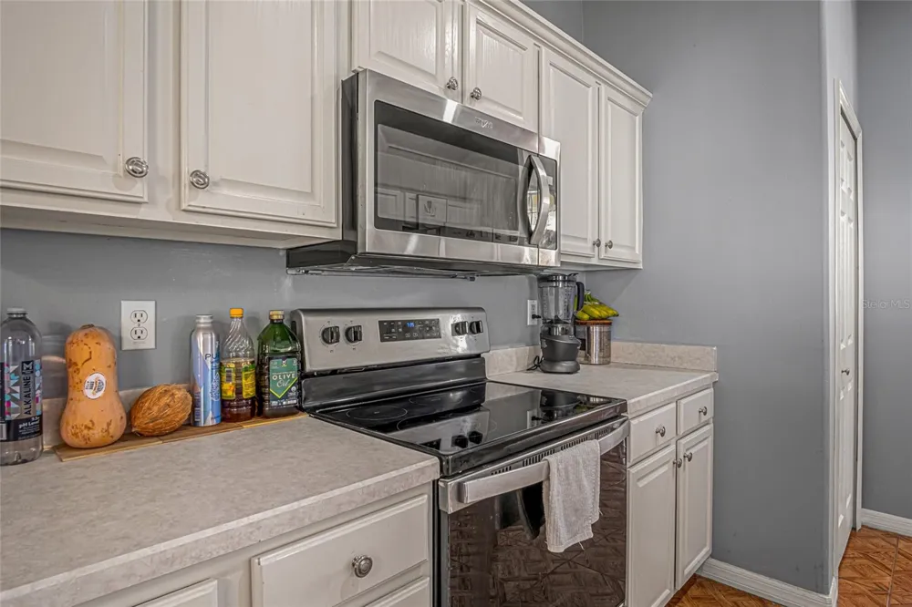 525 JUSTINE AVENUE NW Palm Bay, FL 32907