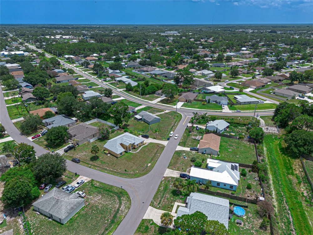 525 JUSTINE AVENUE NW Palm Bay, FL 32907