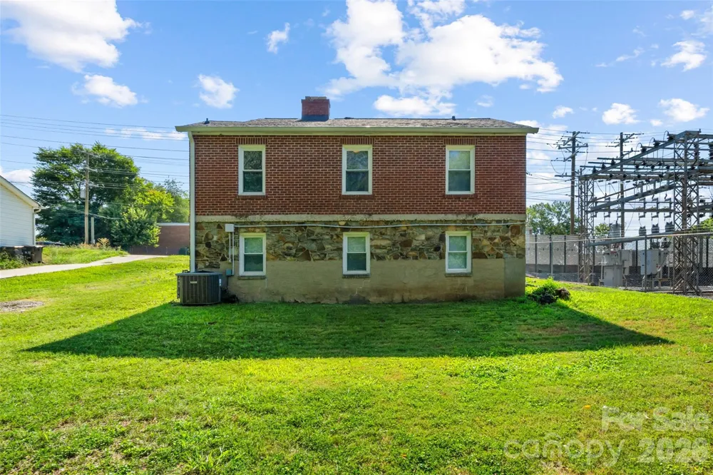 1821 Remount Road Charlotte, NC 28208