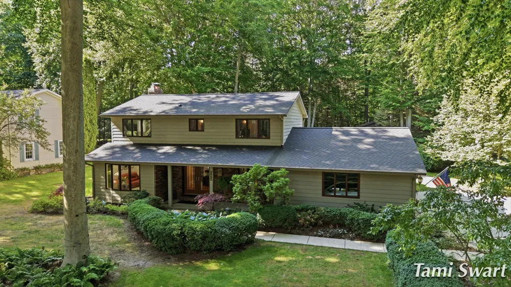 17565 Beech Hill Drive Grand Haven, MI 49417