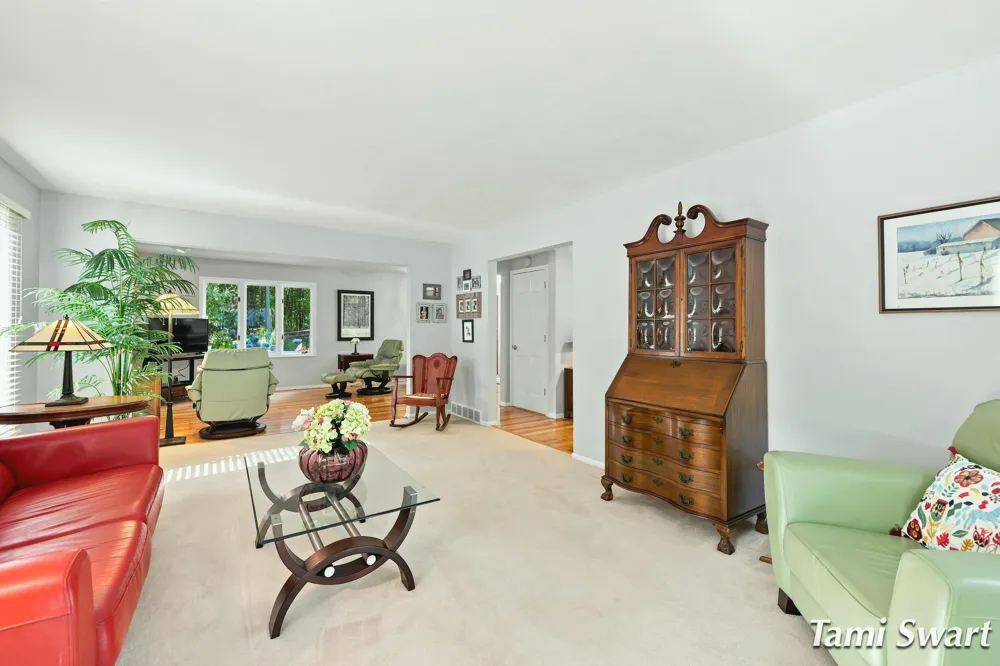 17565 Beech Hill Drive Grand Haven, MI 49417