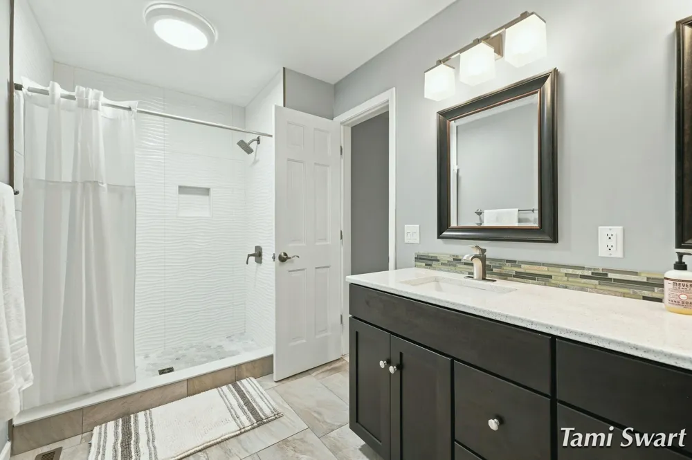 17565 Beech Hill Drive Grand Haven, MI 49417