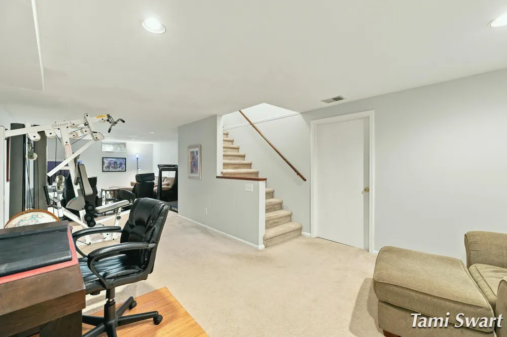 17565 Beech Hill Drive Grand Haven, MI 49417