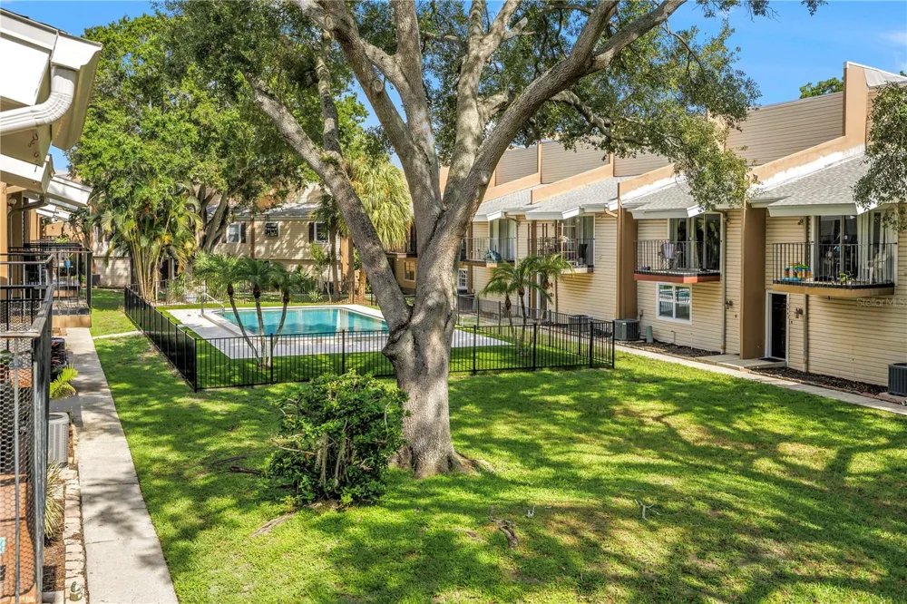 5403 SWEETWATER TERRACE CIRCLE #5403 Tampa, FL 33634