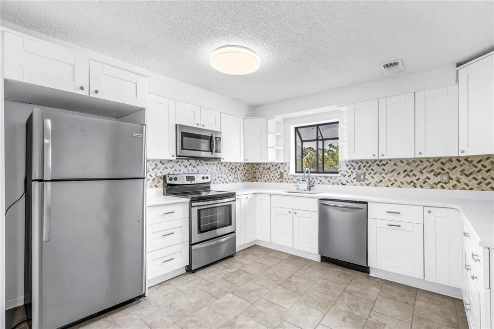 5403 SWEETWATER TERRACE CIRCLE #5403 Tampa, FL 33634