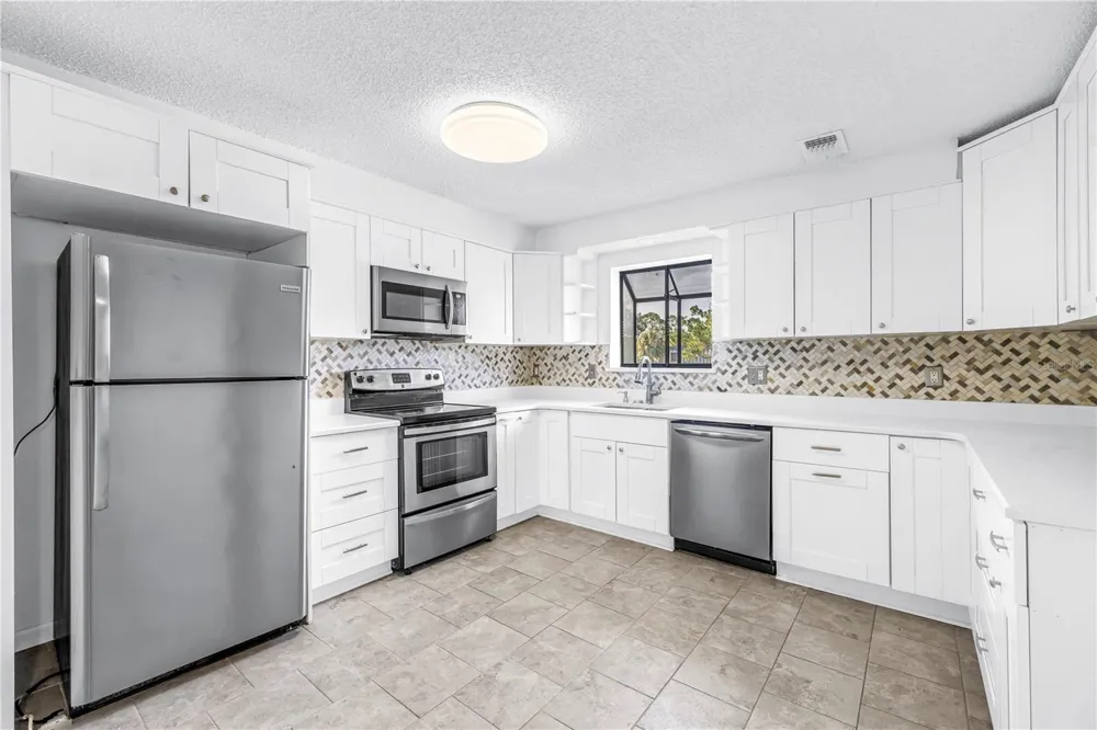5403 SWEETWATER TERRACE CIRCLE #5403 Tampa, FL 33634