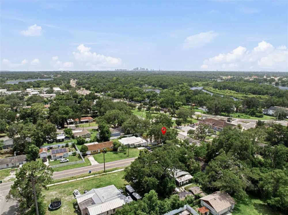 4015 RIVER HILLS DRIVE Tampa, FL 33617