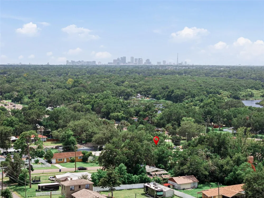 4015 RIVER HILLS DRIVE Tampa, FL 33617