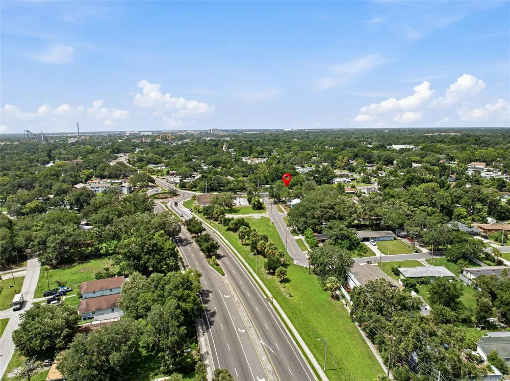 4015 RIVER HILLS DRIVE Tampa, FL 33617