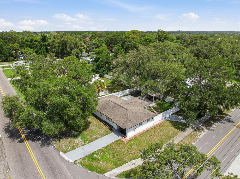 4015 RIVER HILLS DRIVE Tampa, FL 33617