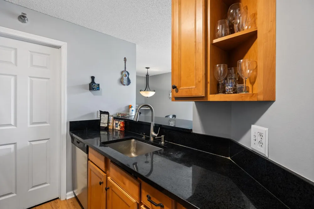 6010 Chasewood Parkway #205 Minnetonka, MN 55343