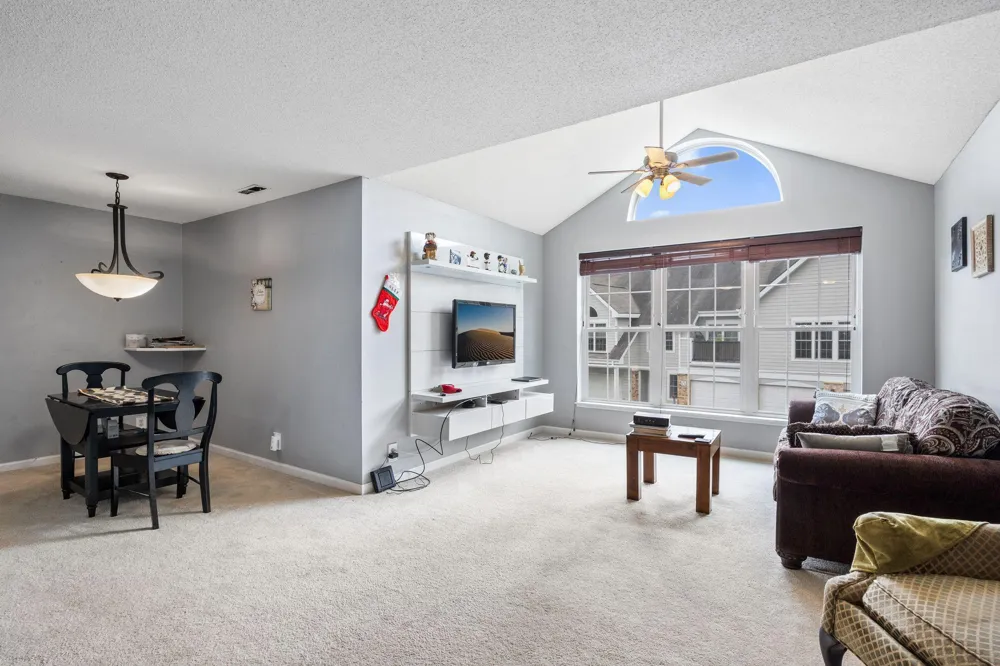 6010 Chasewood Parkway #205 Minnetonka, MN 55343
