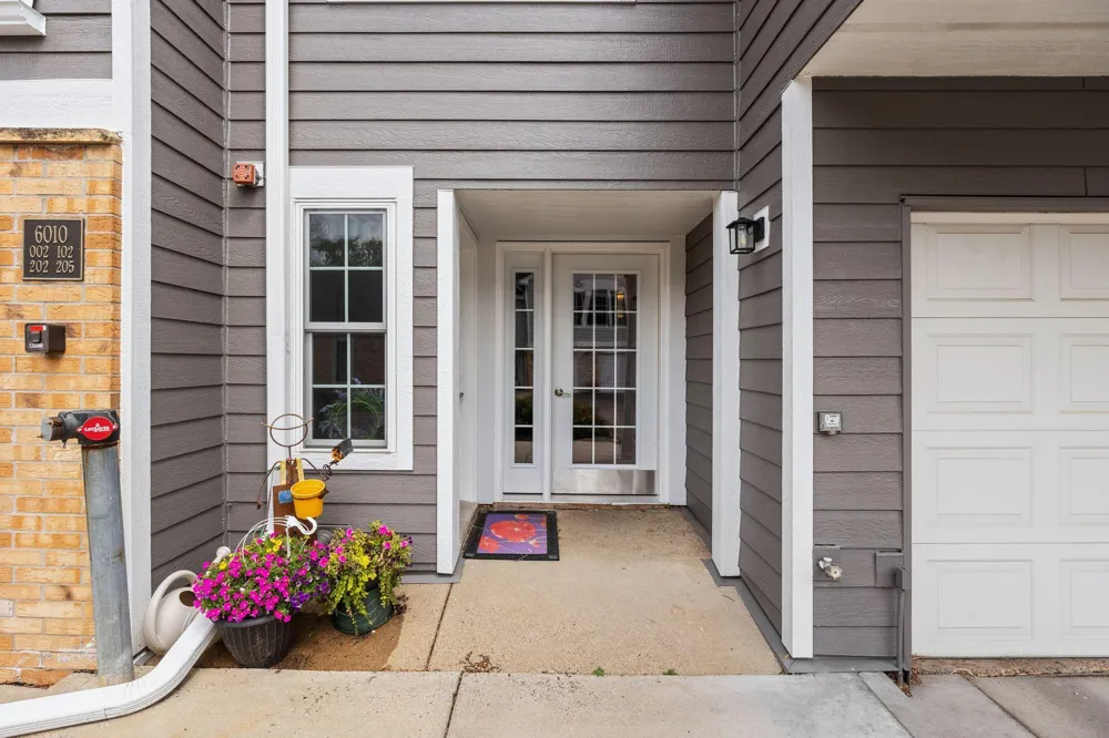 6010 Chasewood Parkway #205 Minnetonka, MN 55343