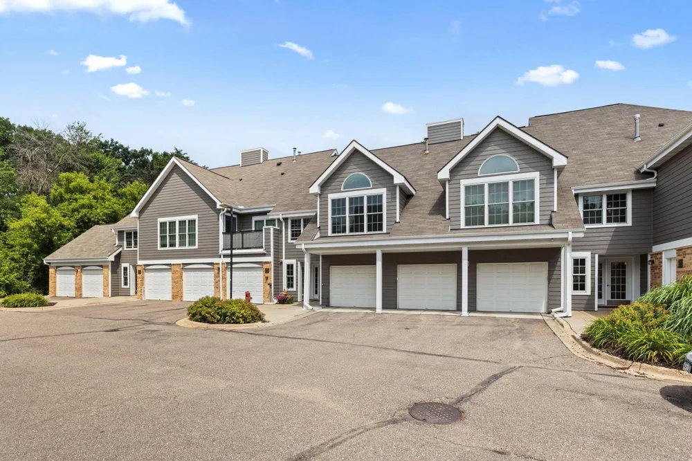 6010 Chasewood Parkway #205 Minnetonka, MN 55343