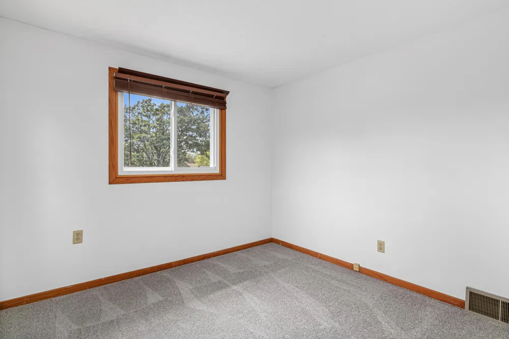 1639 Chamber Street Saint Paul, MN 55106
