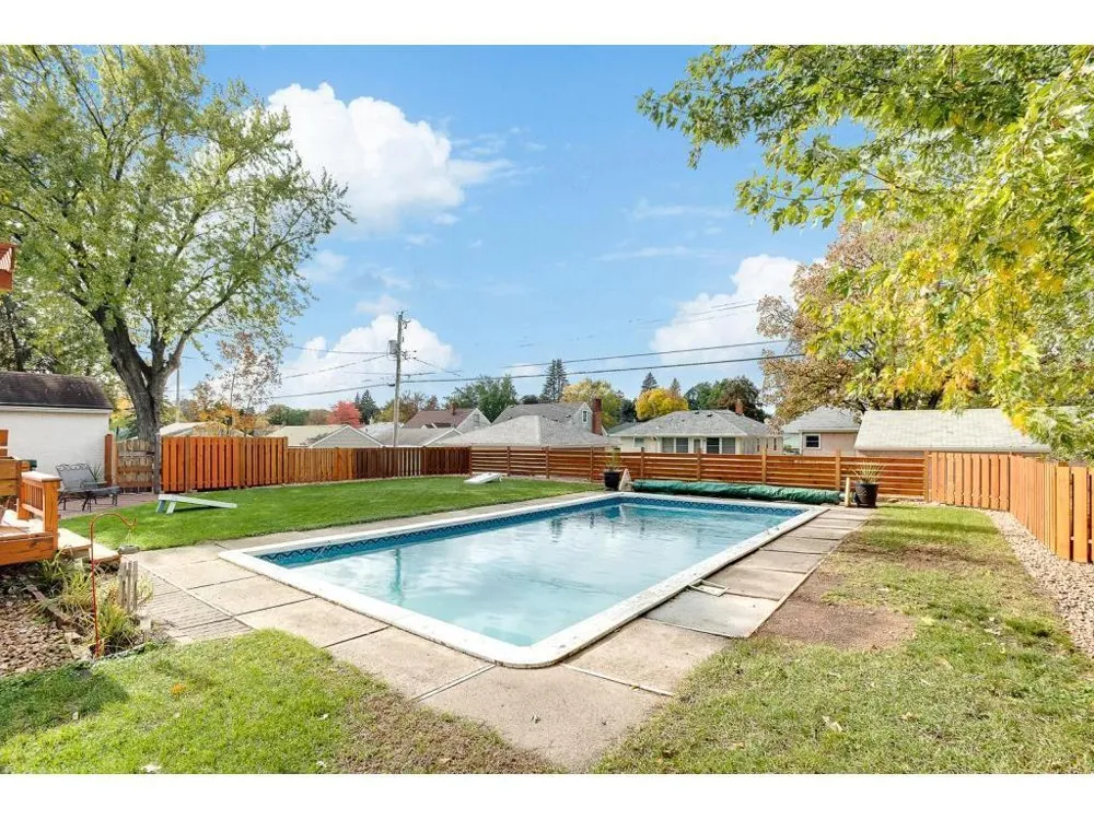 1639 Chamber Street Saint Paul, MN 55106