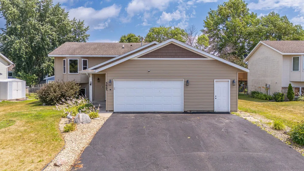 3665 James Court Hastings, MN 55033