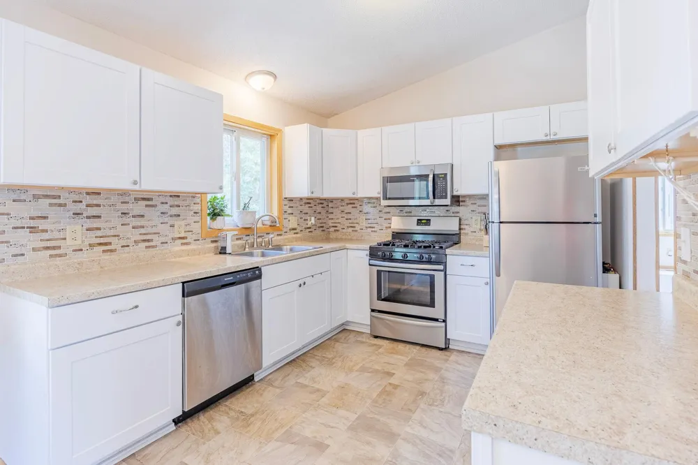 3665 James Court Hastings, MN 55033