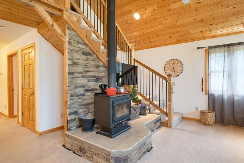 52671 Becker Road Bigfork, MN 56628