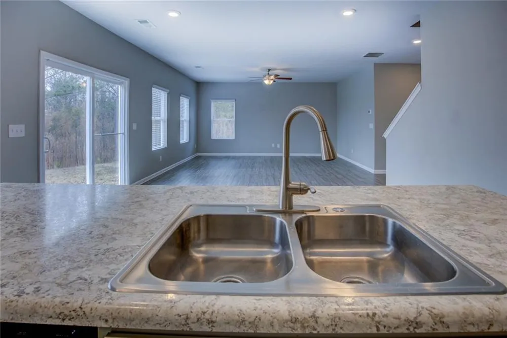 2502 Fraggle Roc Conyers, GA 30012