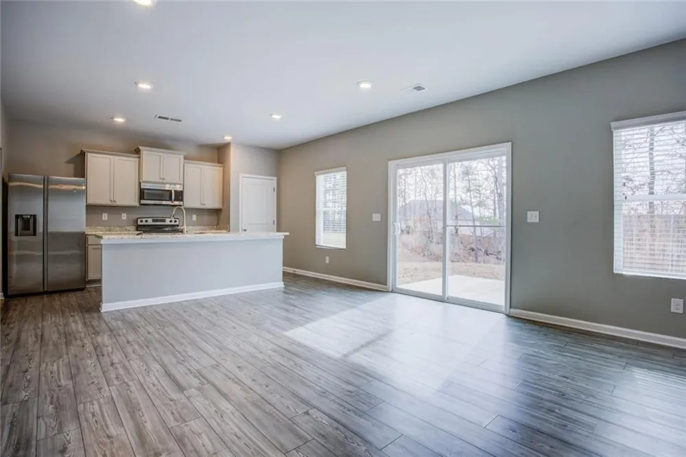 2502 Fraggle Roc Conyers, GA 30012
