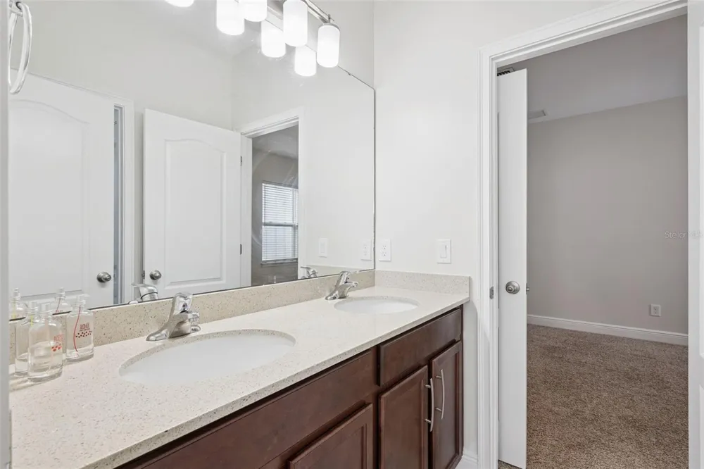 7211 STILL POND LANE Windermere, FL 34786