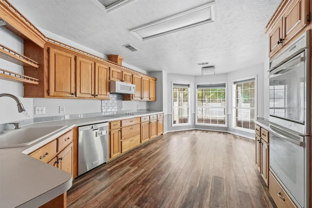 6 Lost Forest Trinity, TX 75862