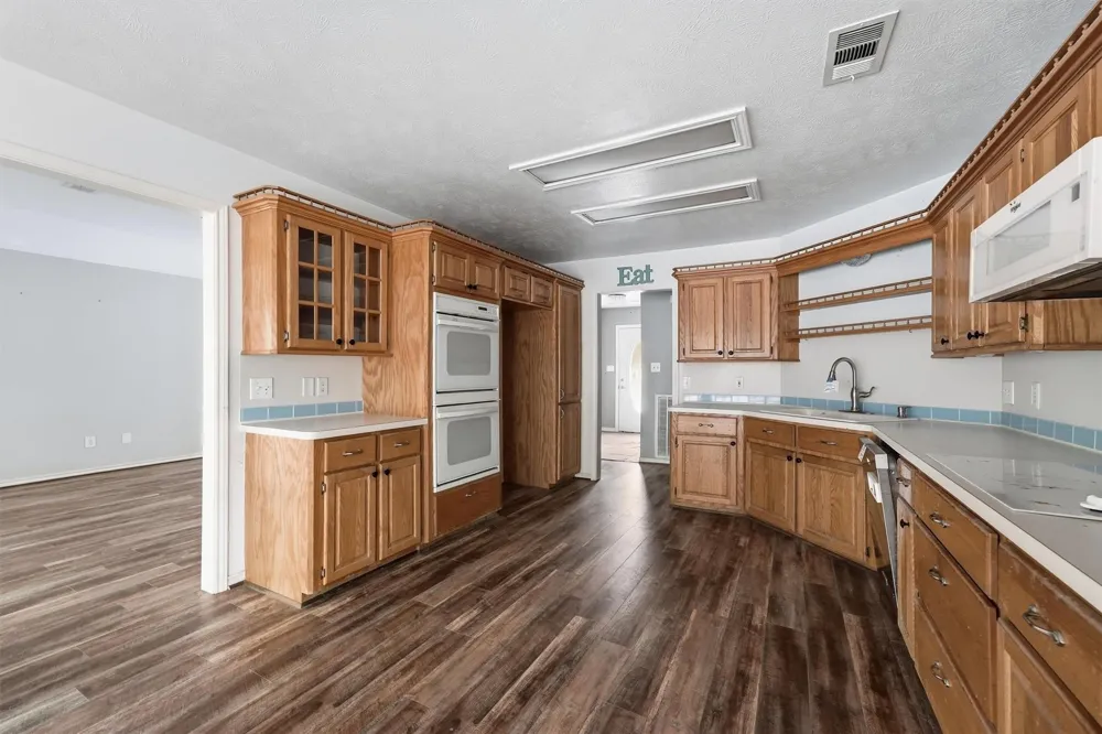 6 Lost Forest Trinity, TX 75862
