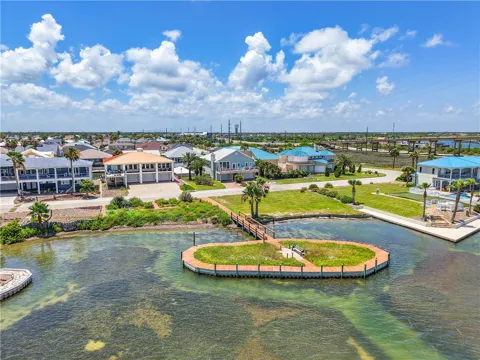 130 Bay Harbor Drive #4