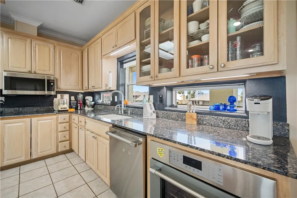 130 Bay Harbor Drive #4 Aransas Pass, TX 78336