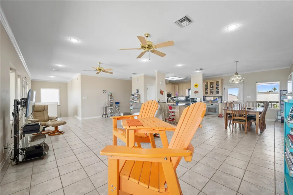 130 Bay Harbor Drive #4 Aransas Pass, TX 78336