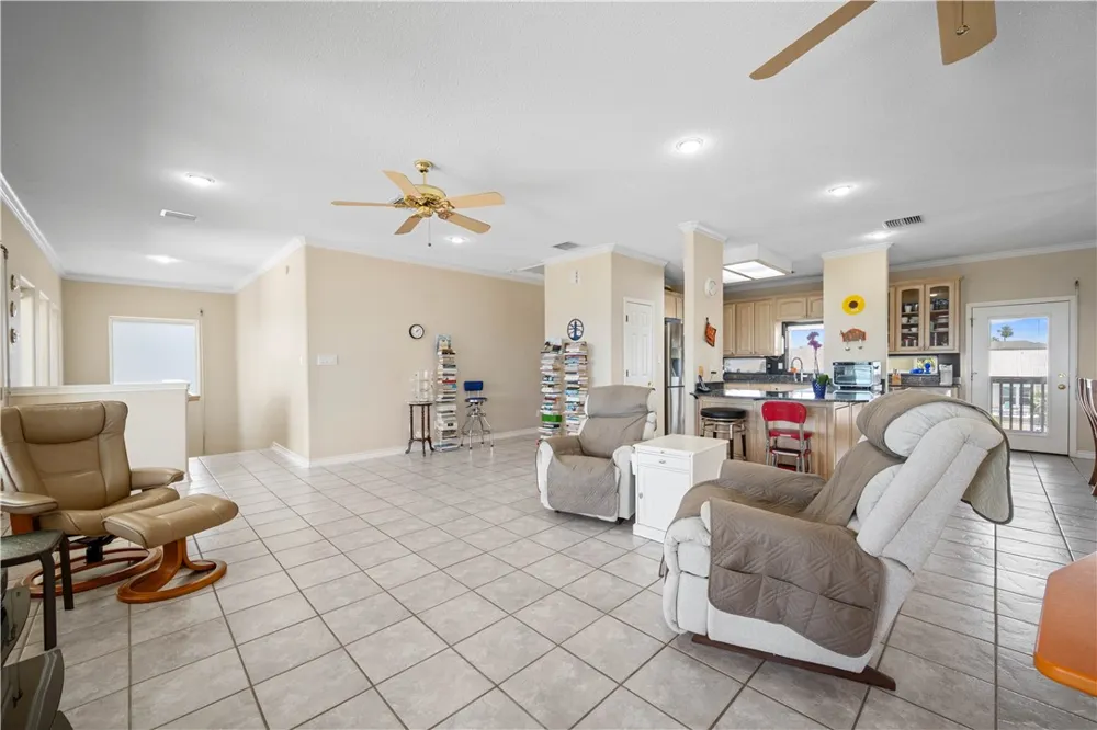 130 Bay Harbor Drive #4 Aransas Pass, TX 78336