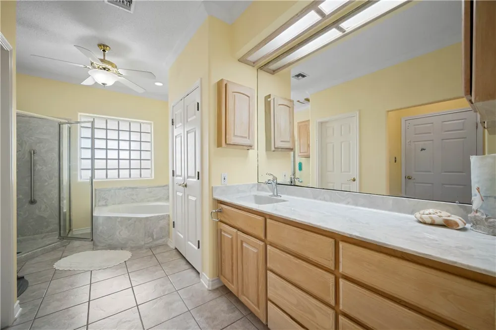 130 Bay Harbor Drive #4 Aransas Pass, TX 78336