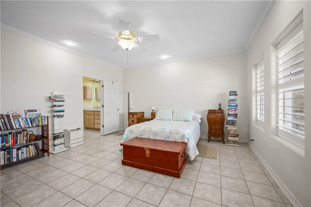 130 Bay Harbor Drive #4 Aransas Pass, TX 78336
