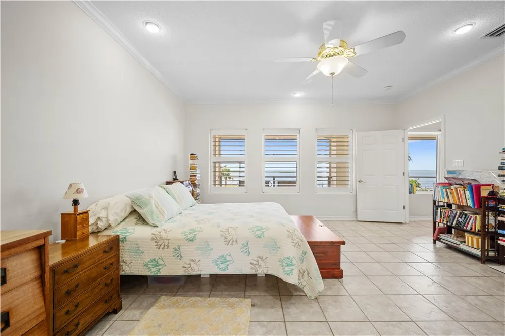 130 Bay Harbor Drive #4 Aransas Pass, TX 78336