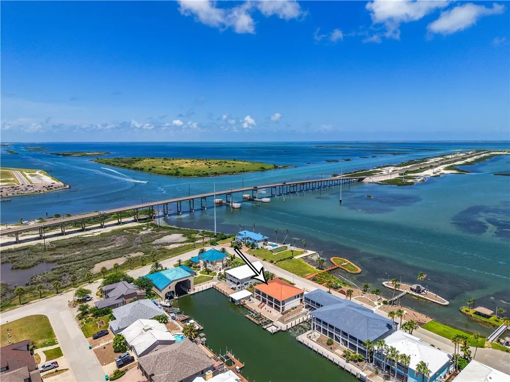 130 Bay Harbor Drive #4 Aransas Pass, TX 78336