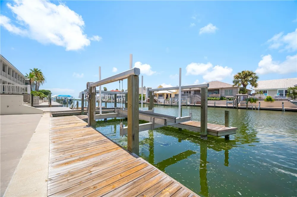 130 Bay Harbor Drive #4 Aransas Pass, TX 78336