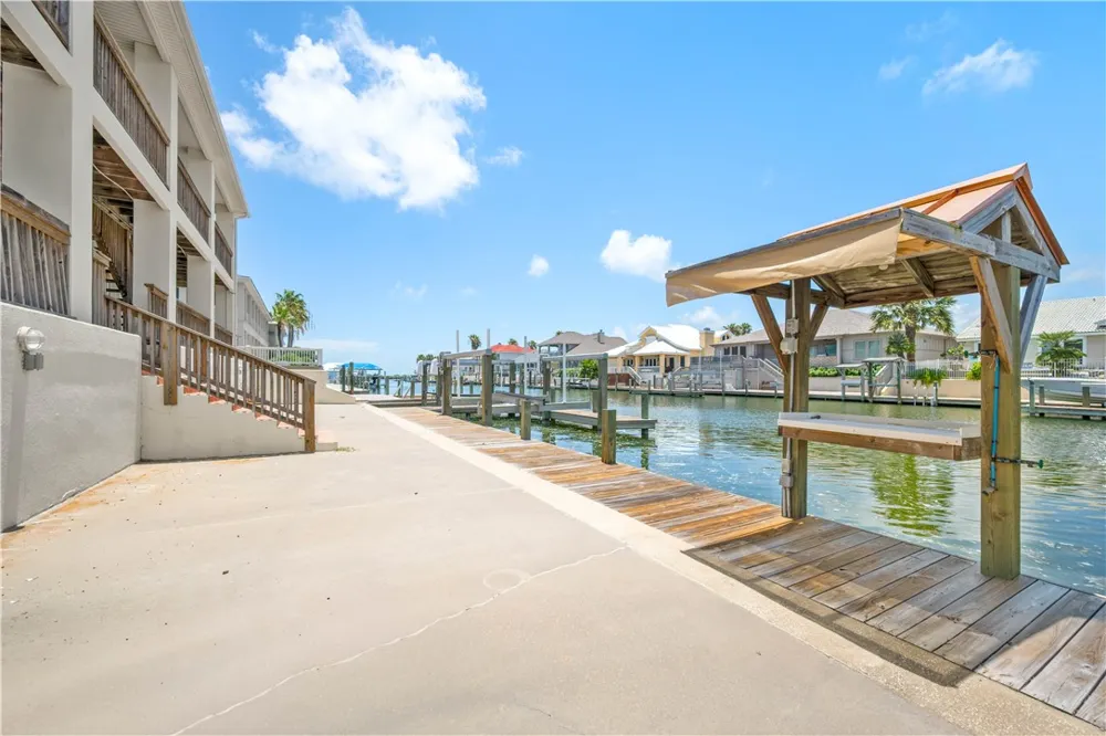 130 Bay Harbor Drive #4 Aransas Pass, TX 78336