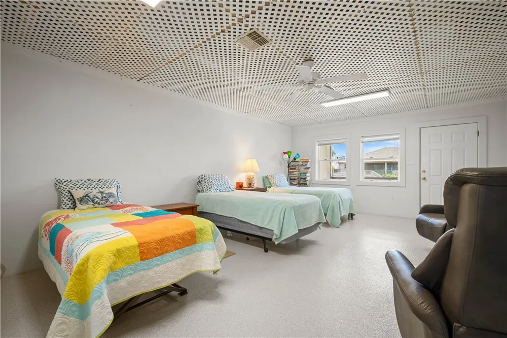 130 Bay Harbor Drive #4 Aransas Pass, TX 78336