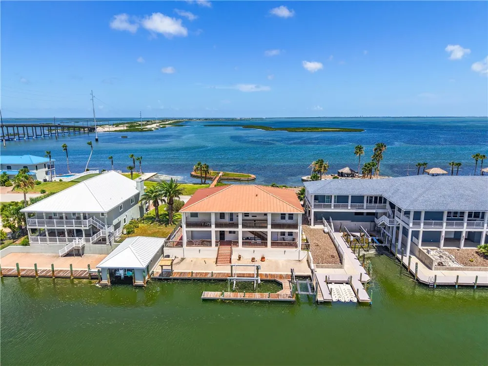 130 Bay Harbor Drive #4 Aransas Pass, TX 78336