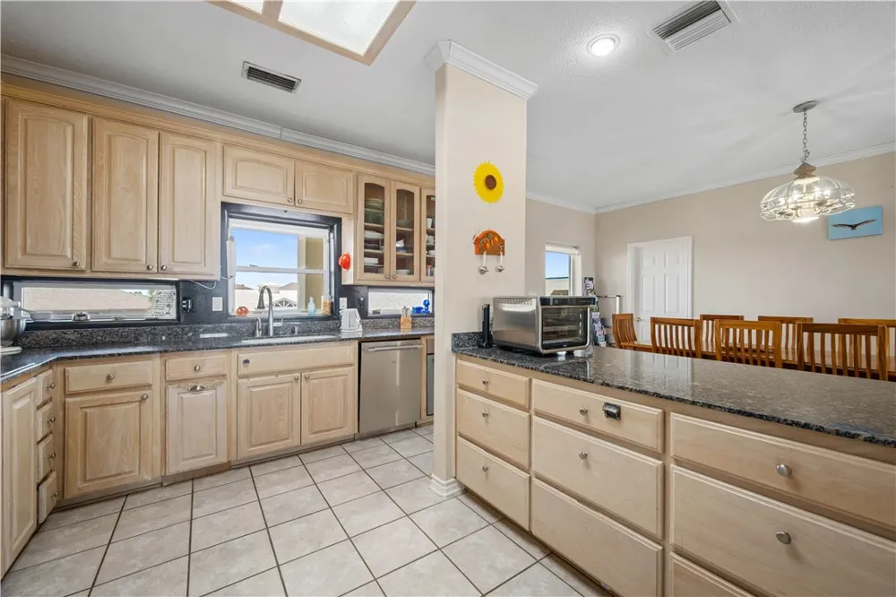 130 Bay Harbor Drive #4 Aransas Pass, TX 78336