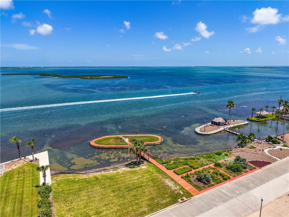 130 Bay Harbor Drive #4 Aransas Pass, TX 78336
