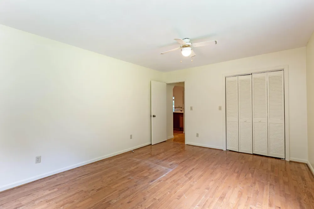 165 Paglen Ridge Drive Pikeville, TN 37367