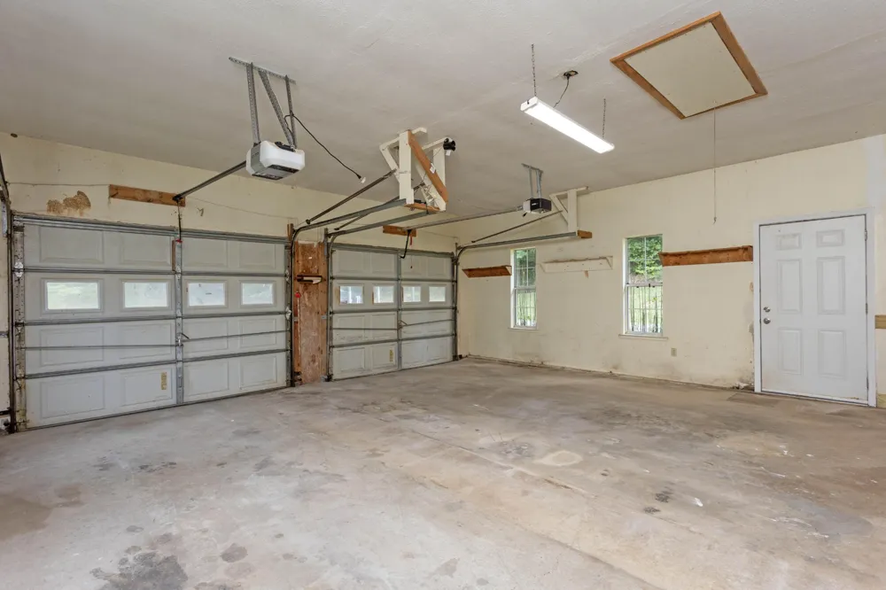 165 Paglen Ridge Drive Pikeville, TN 37367