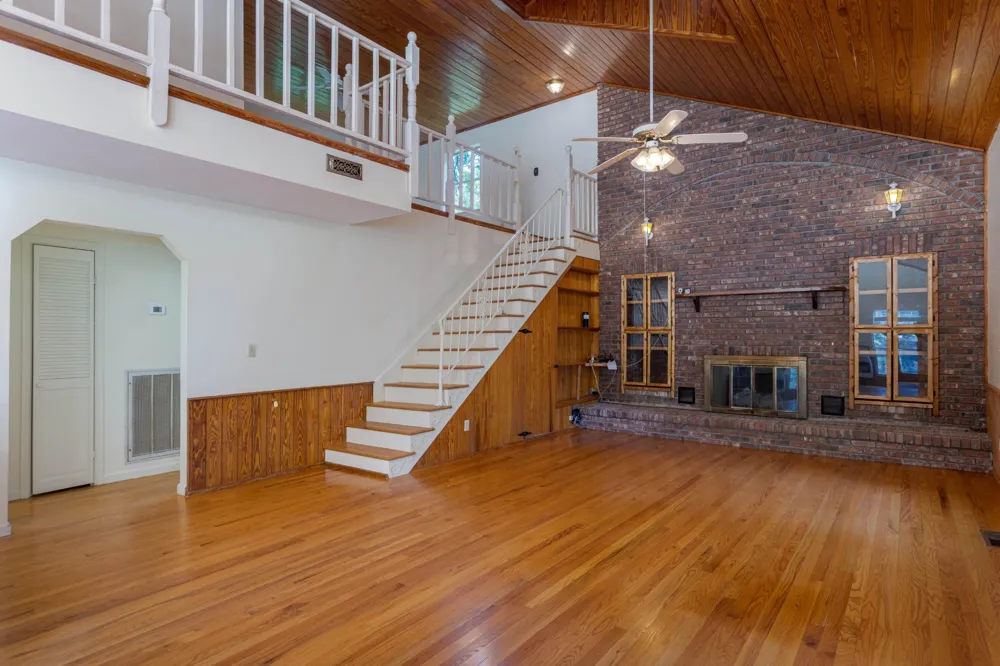 165 Paglen Ridge Drive Pikeville, TN 37367