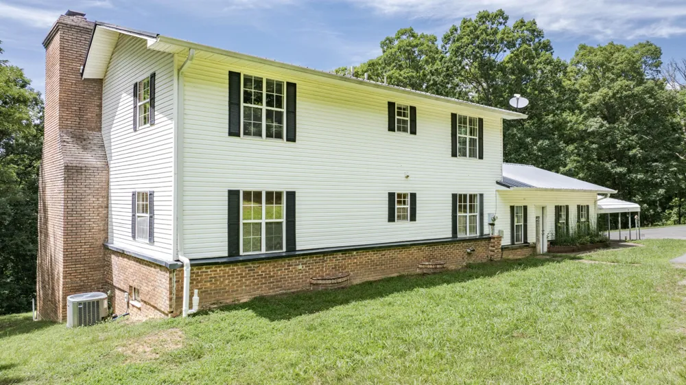165 Paglen Ridge Drive Pikeville, TN 37367