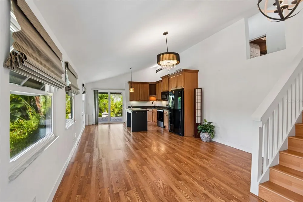 5731 28TH AVENUE S Gulfport, FL 33707