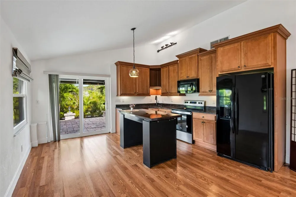 5731 28TH AVENUE S Gulfport, FL 33707